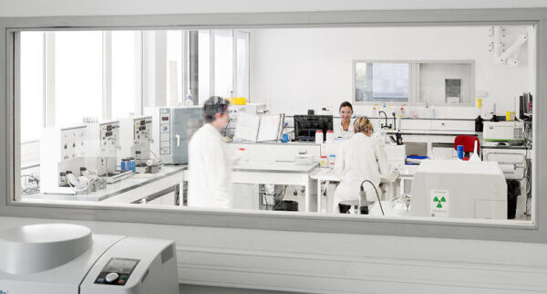 R&D lab work with high purity alumina, spinel and other fine oxides at Baikowski SA